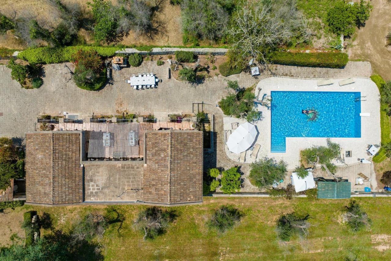 Casa Ulmi Con Piscina Bed and Breakfast Uggiano La Chiesa Exteriör bild