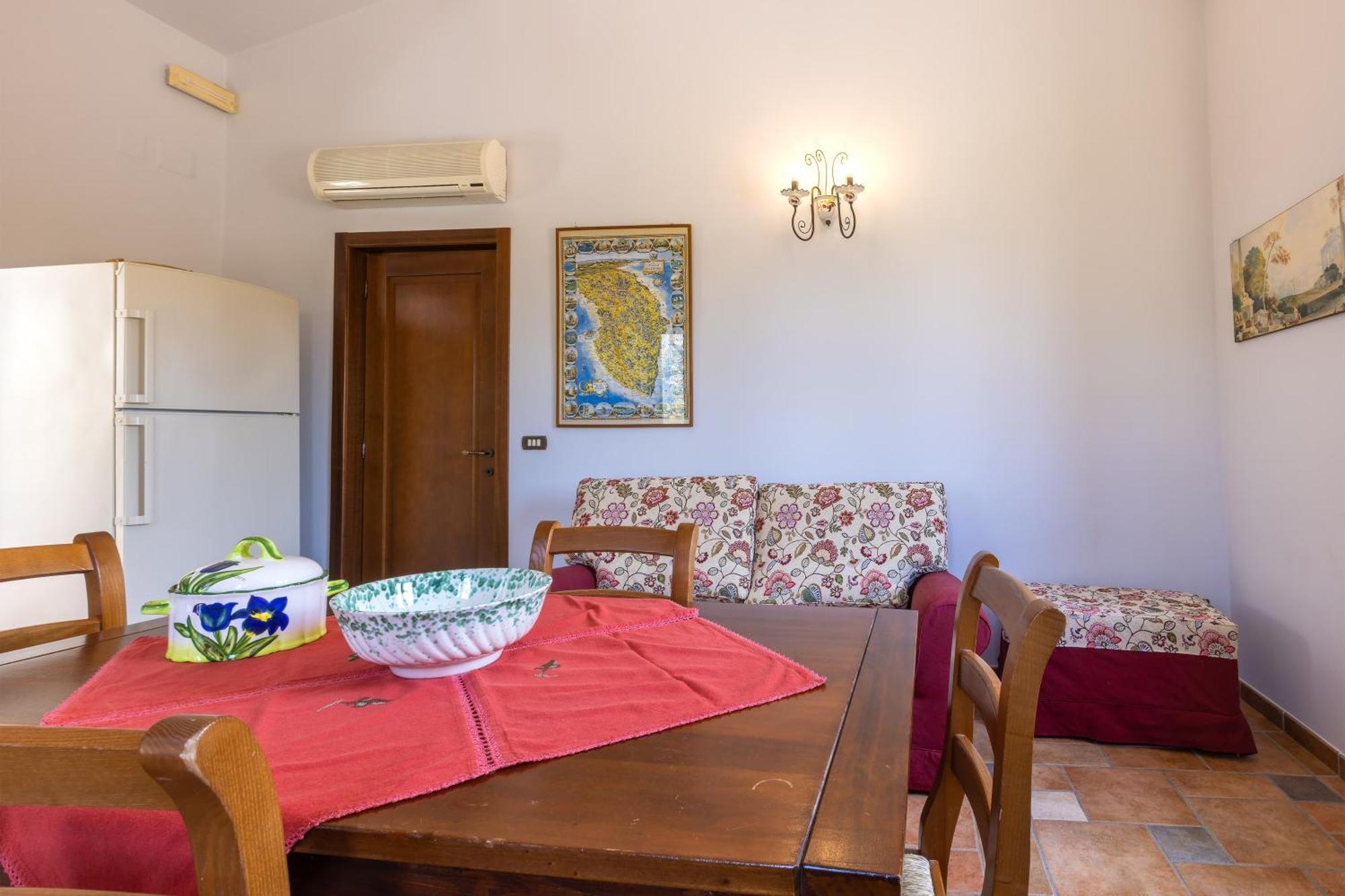 Casa Ulmi Con Piscina Bed and Breakfast Uggiano La Chiesa Exteriör bild